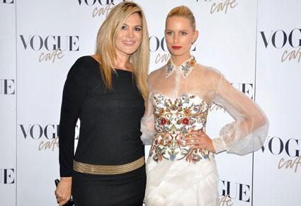 أسطورة كرة القدم ديديه دروغبا يشارك في إفتتاح Vogue Cafe في دبي مول